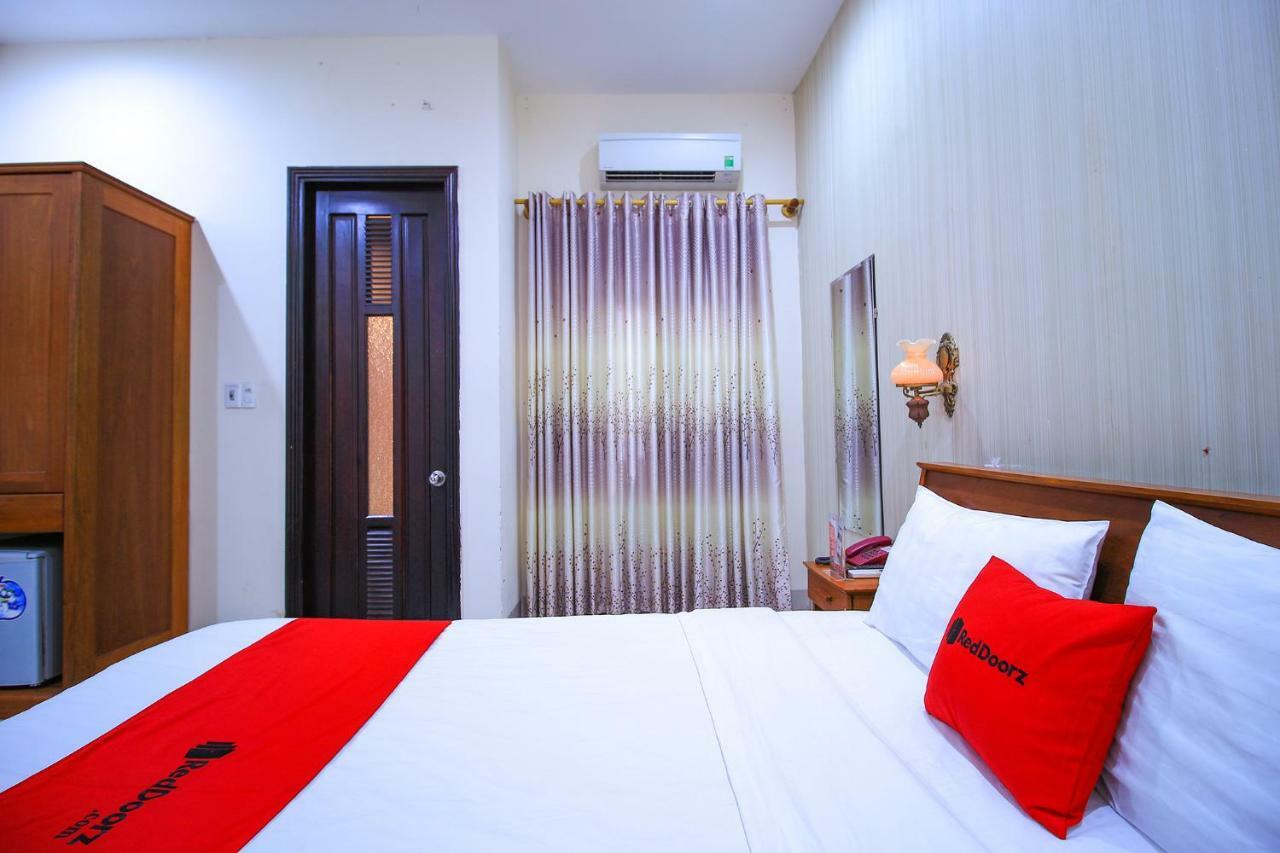 Reddoorz Near Han Market Дананг Екстериор снимка