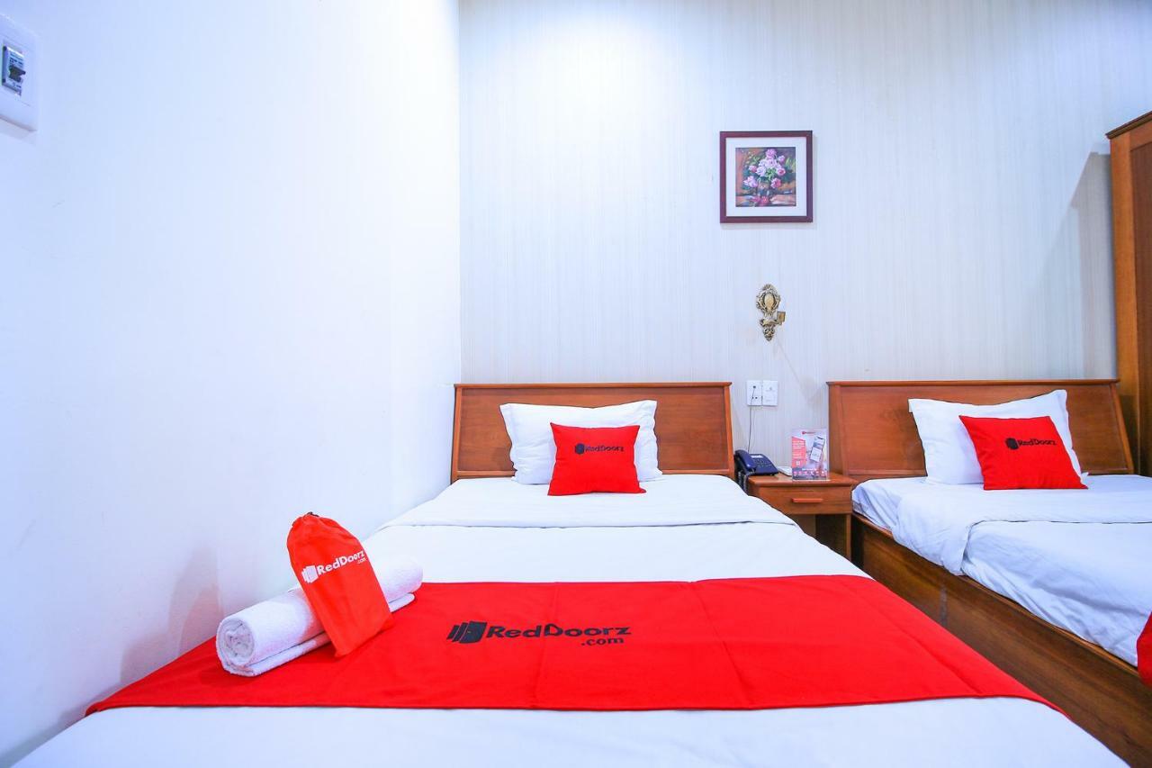 Reddoorz Near Han Market Дананг Екстериор снимка
