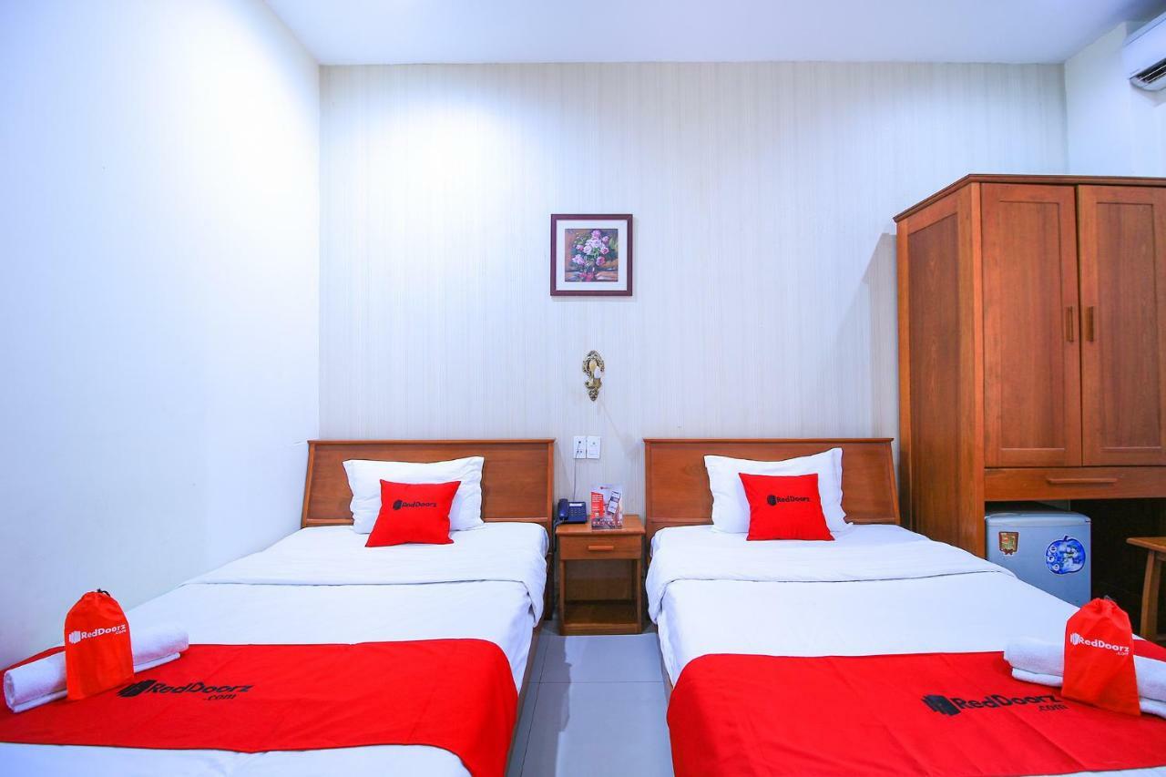 Reddoorz Near Han Market Дананг Екстериор снимка